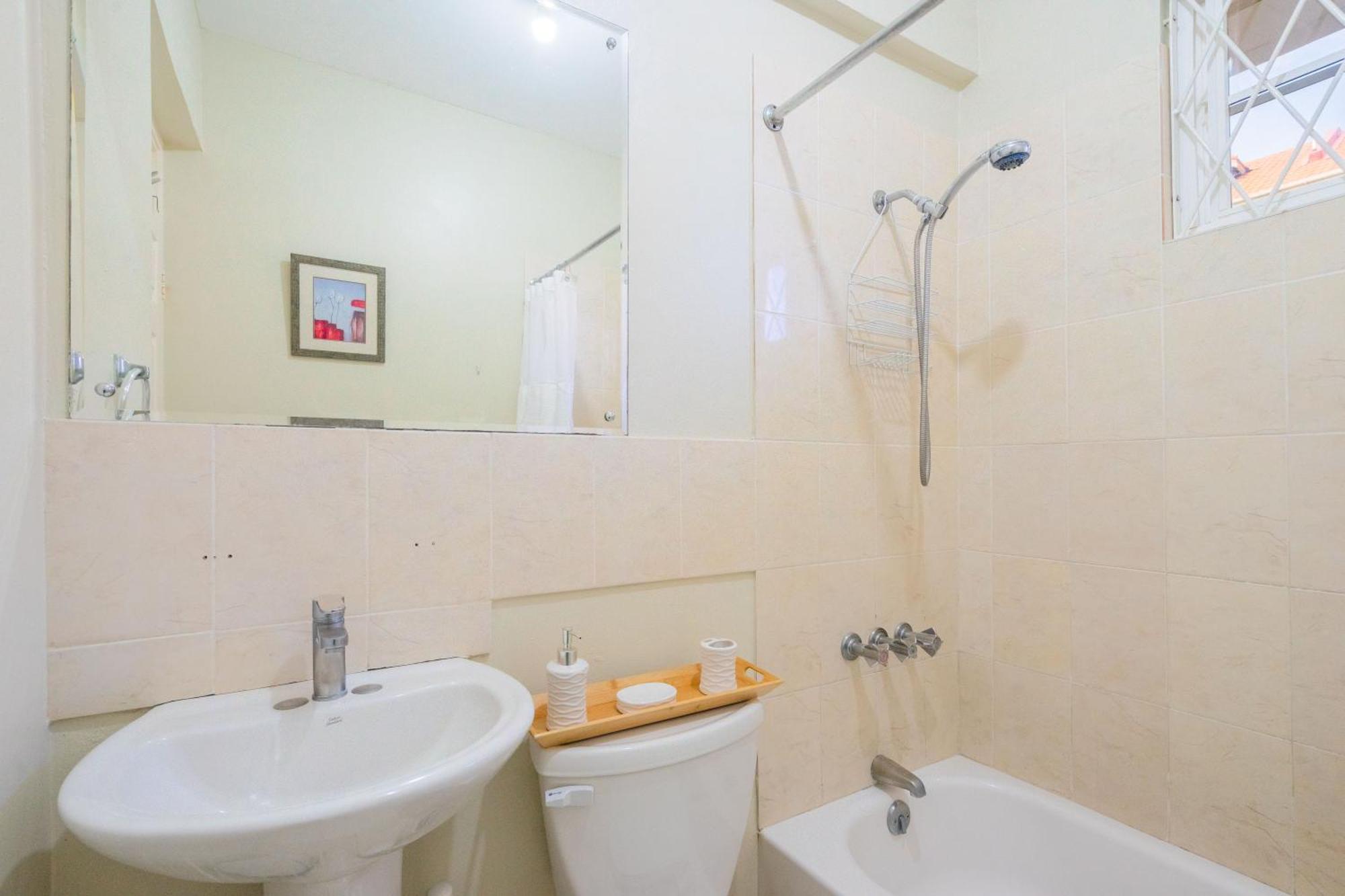 Musgrave Annex- Comfy 1 Bedroom Apartment On The Ground Floor Κίνγκστον Εξωτερικό φωτογραφία