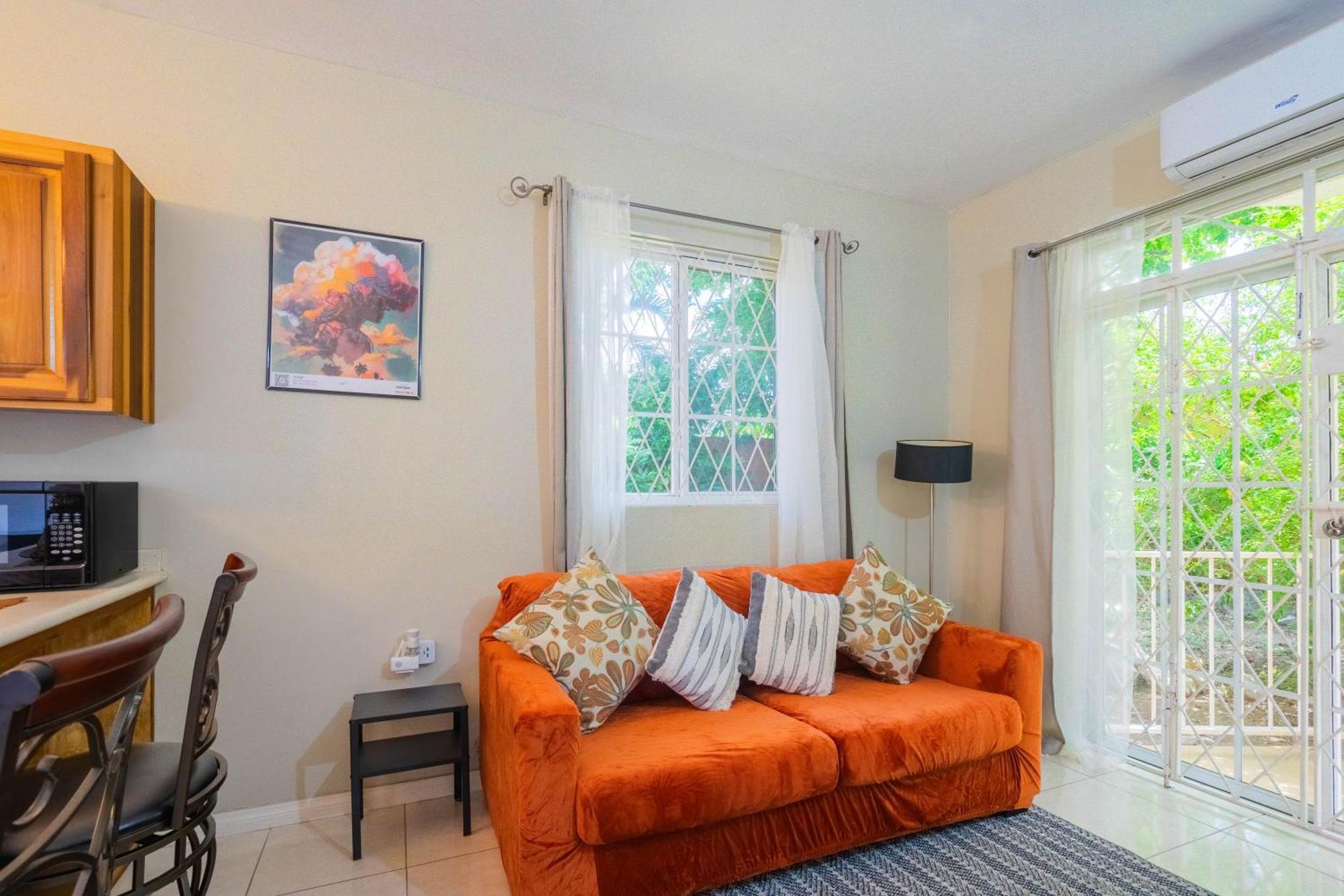 Musgrave Annex- Comfy 1 Bedroom Apartment On The Ground Floor Κίνγκστον Εξωτερικό φωτογραφία